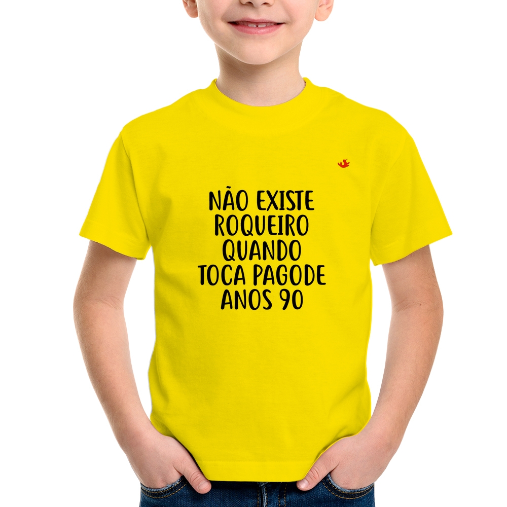 Camiseta Não existe roqueiro quando toca pagode anos 90