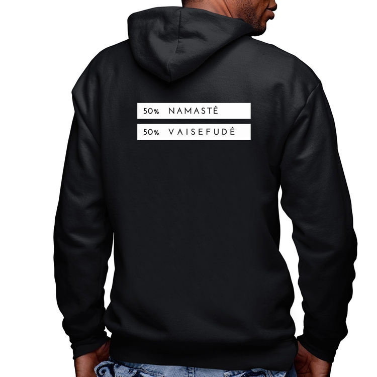 Blusa Moletom 50% Namastê 50% Vaisefudê Masculina com Capuz e Zíper