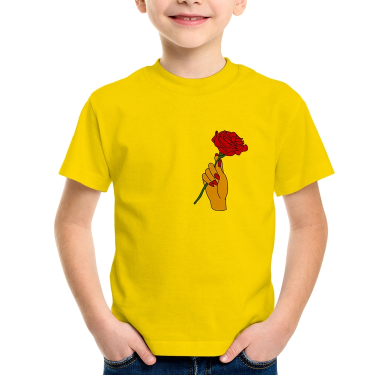 Camiseta Infantil A Rose for you - Amarela