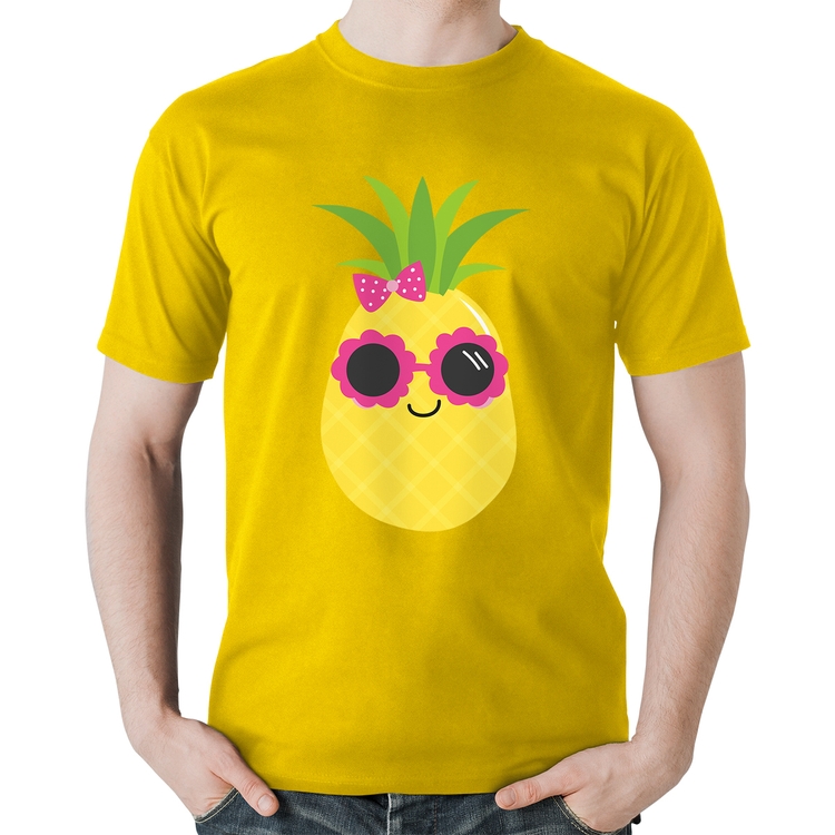 Camiseta Algodão Abacaxi Óculos e Laço - Amarela