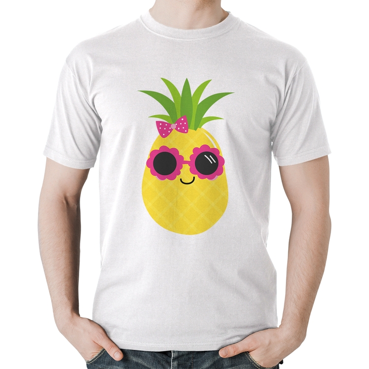 Camiseta Algodão Abacaxi Óculos e Laço - Branca
