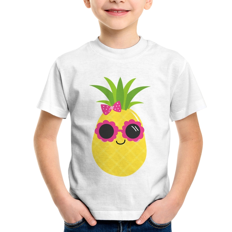 Camiseta Infantil Abacaxi Óculos e Laço