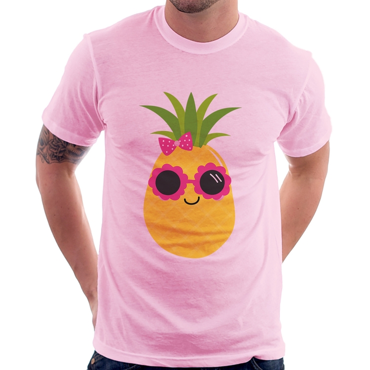 Camiseta Abacaxi Óculos e Laço - Rosa Bebê
