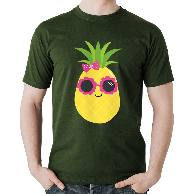 Camiseta Algodão Abacaxi Óculos e Laço - Musgo