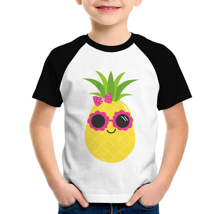 Camiseta Raglan Infantil Abacaxi Óculos e Laço