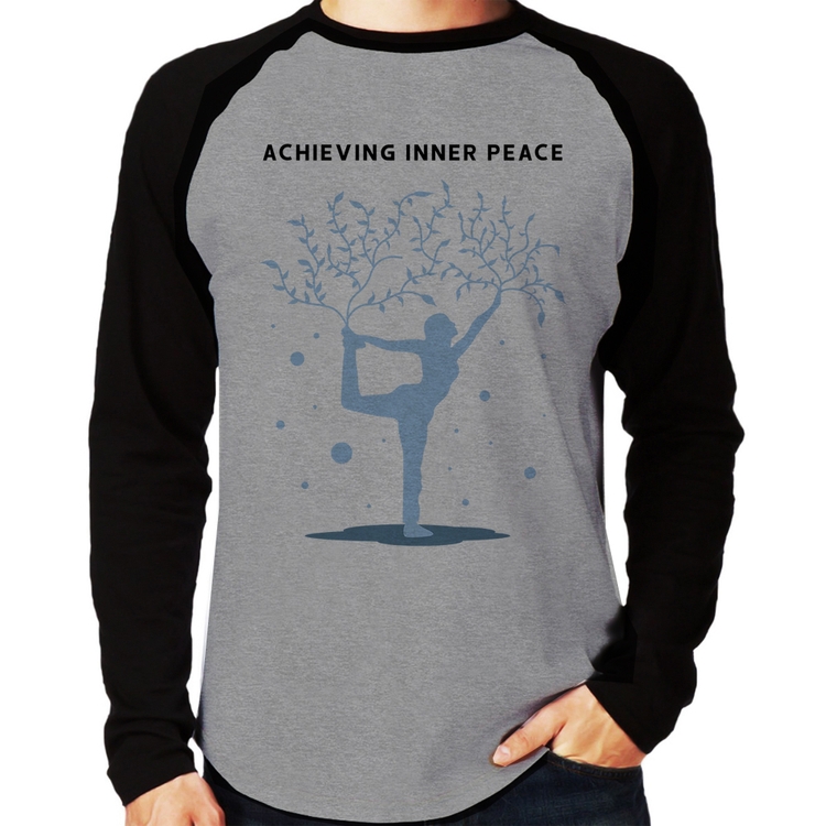 Camiseta Raglan Achieving Inner Peace Manga Longa - Cinza/Preto