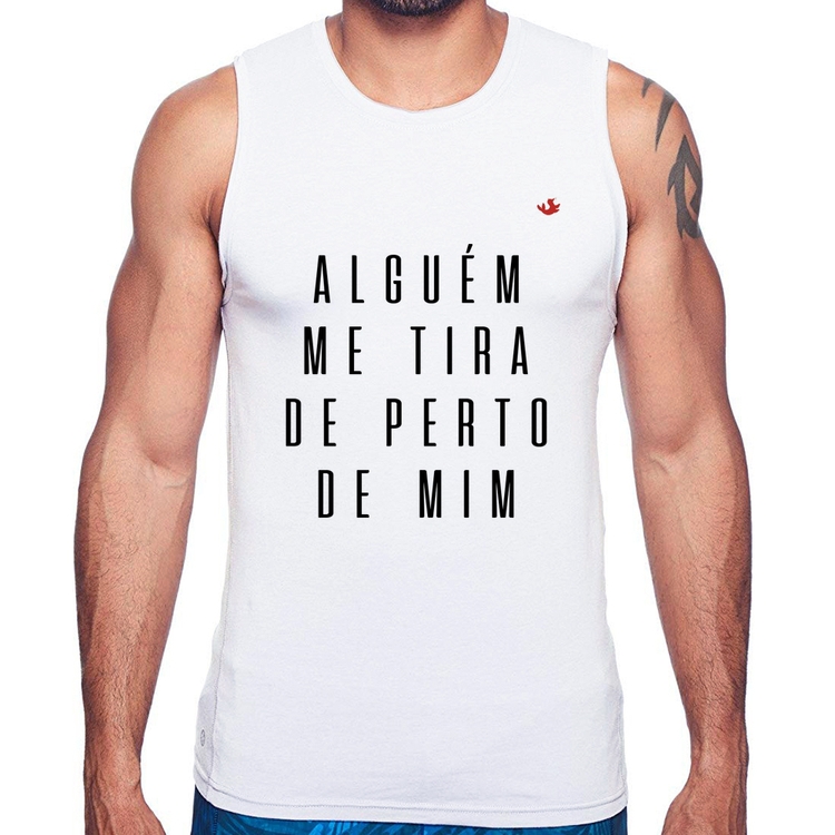 Regata Alguém me tira de perto de mim