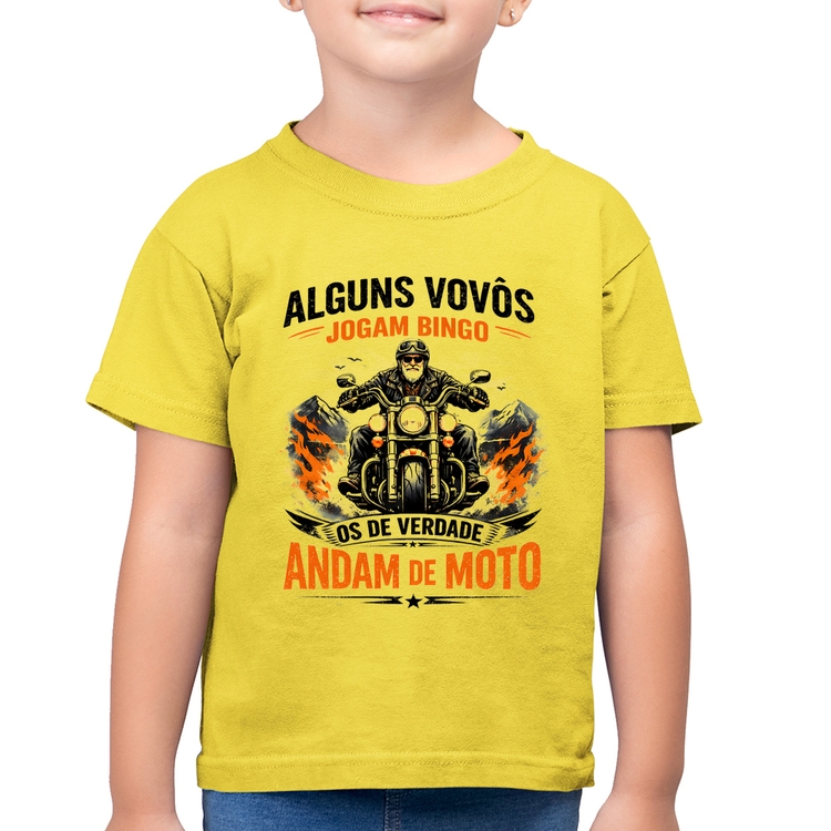 Camiseta Algodão Infantil Alguns vovôs jogam bingo, os de verdade andam de moto - Amarelo Canário