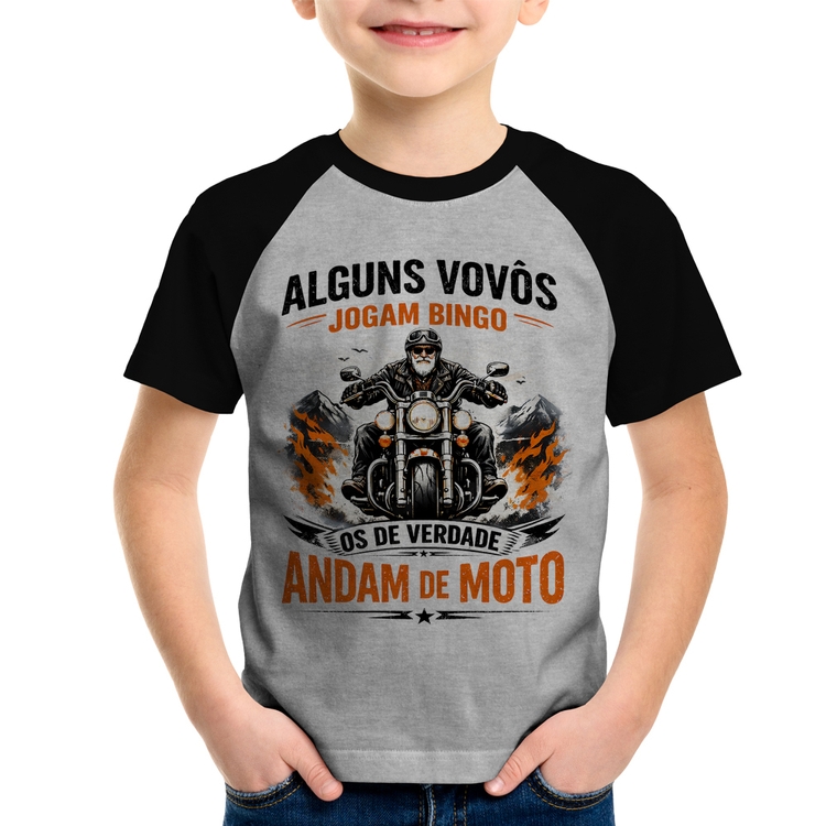 Camiseta Raglan Infantil Alguns vovôs jogam bingo, os de verdade andam de moto - Cinza/Preto