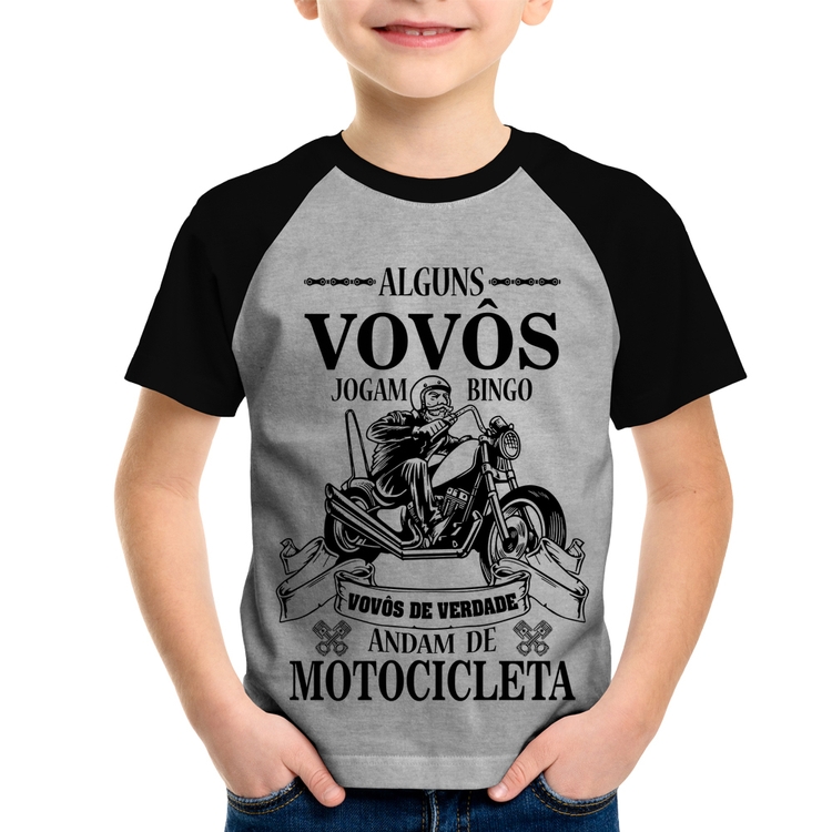 Camiseta Raglan Infantil Alguns vovôs jogam bingo, vovôs de verdade andam de motocicleta - Cinza/Preto