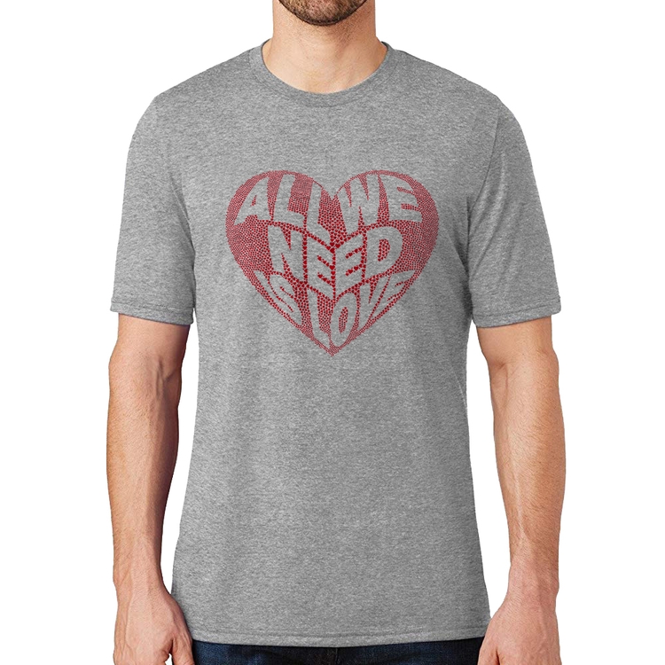 Camiseta All We Need Is Love - Cinza