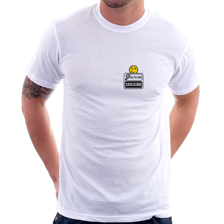 Camiseta Alto em Sarcasmo