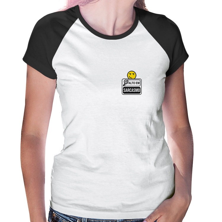 Baby Look Raglan Alto em Sarcasmo