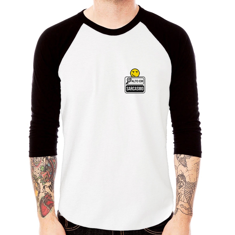 Camiseta Raglan Alto em Sarcasmo Manga 3/4