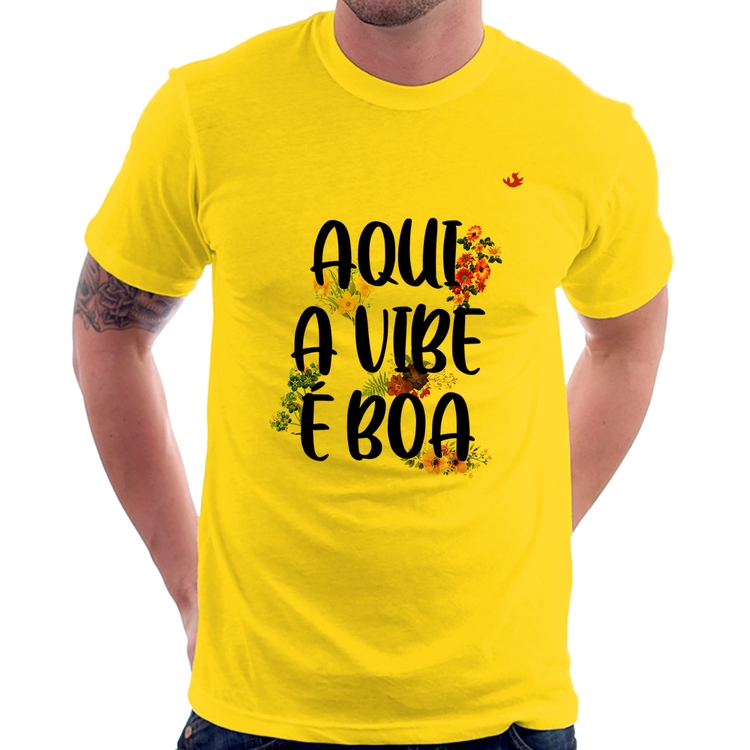 Camiseta Aqui a vibe é boa - Amarela