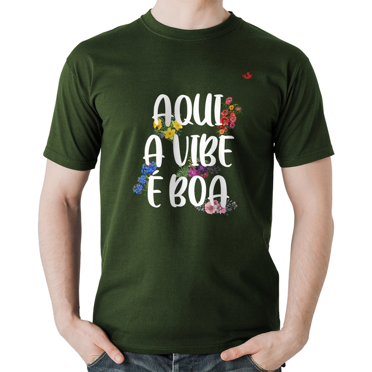 Camiseta Algodão Aqui a vibe é boa - Musgo