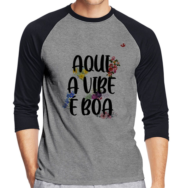 Camiseta Raglan Aqui a vibe é boa Manga 3/4 - Cinza/Preto