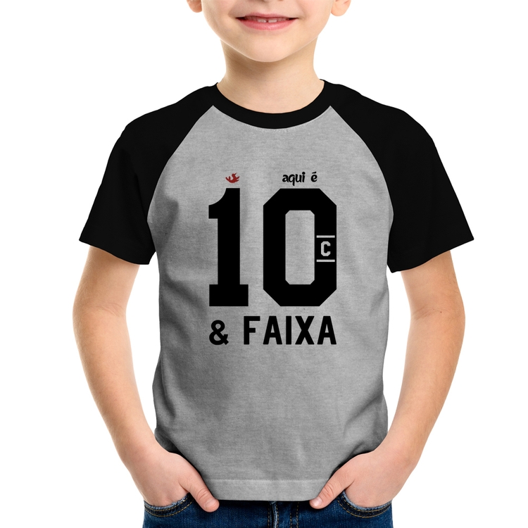 Camiseta Raglan Infantil Aqui é 10 e Faixa - Cinza/Preto