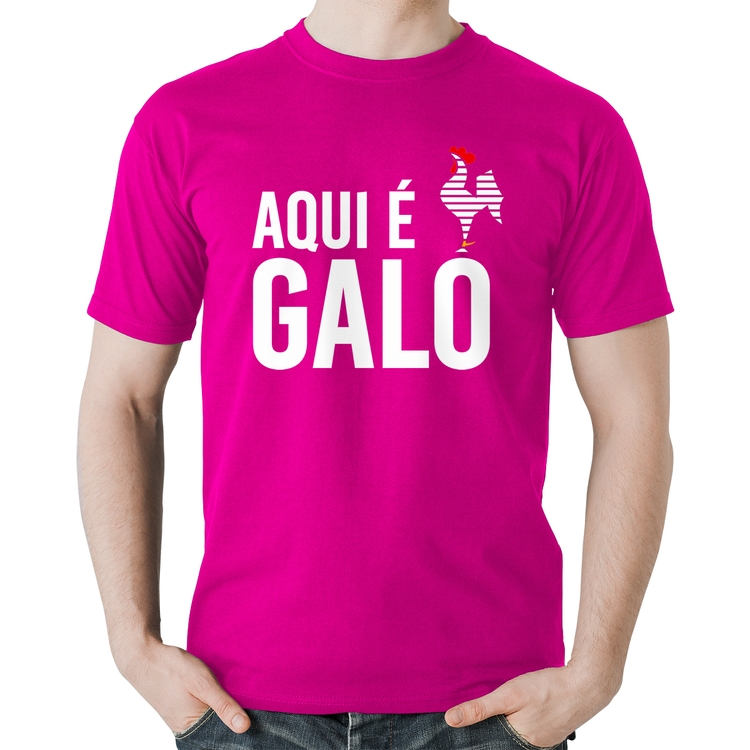 Camiseta Algodão Aqui é galo - Rosa