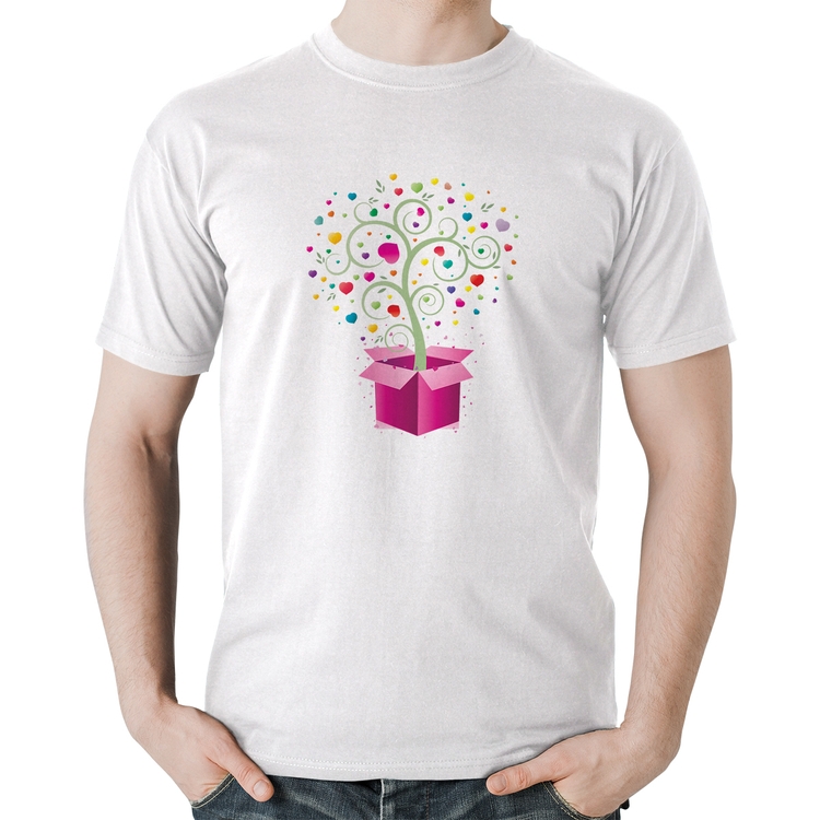 Camiseta Algodão Árvore Corações Caixa - Branca