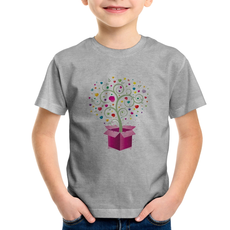 Camiseta Infantil Árvore Corações Caixa - Cinza