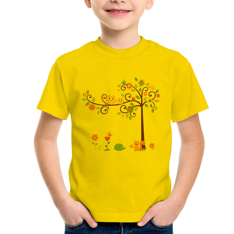 Camiseta Infantil Árvore Flores E Animais - Amarela