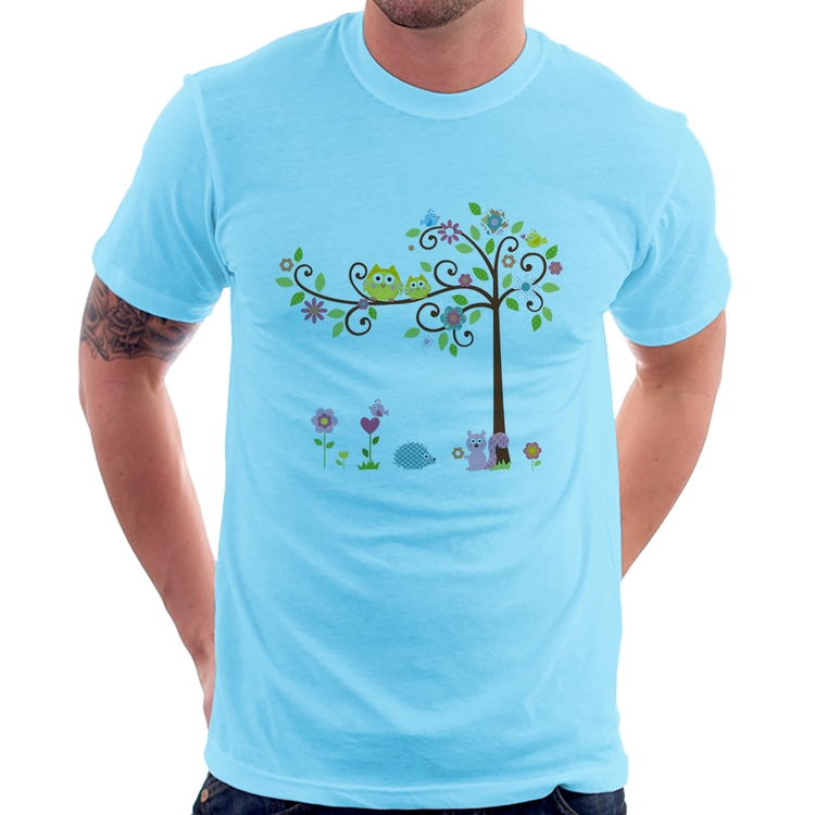 Camiseta Árvore Flores E Animais - Azul Bebê