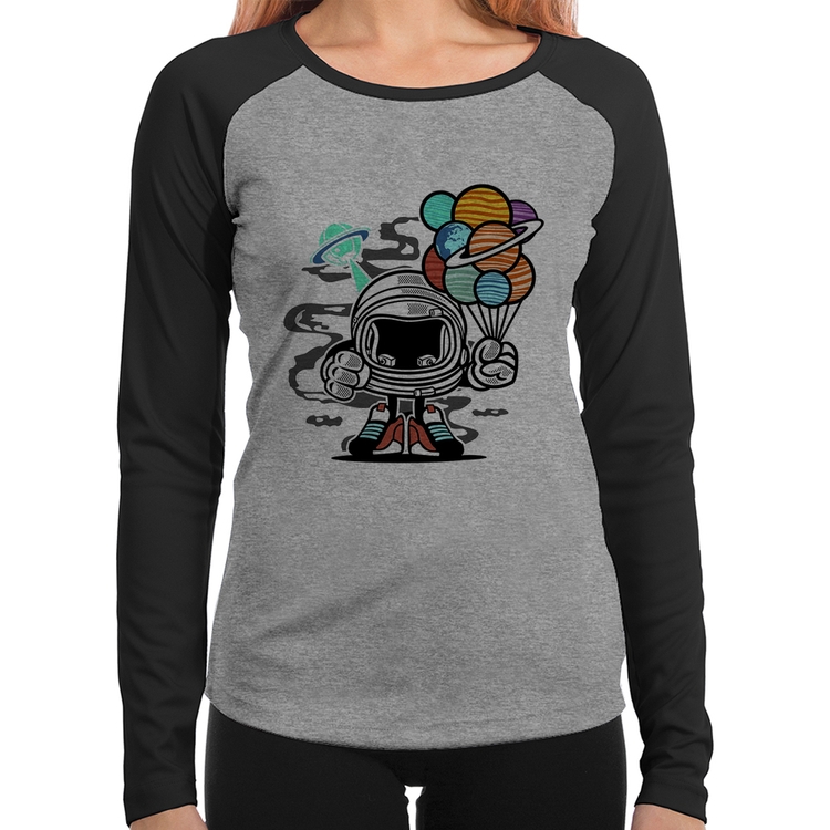 Baby Look Raglan Astronauta Chibi Manga Longa - Cinza/Preto