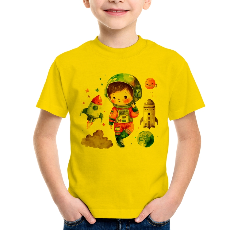 Camiseta Infantil Astronauta Criança e Foguetes - Amarela