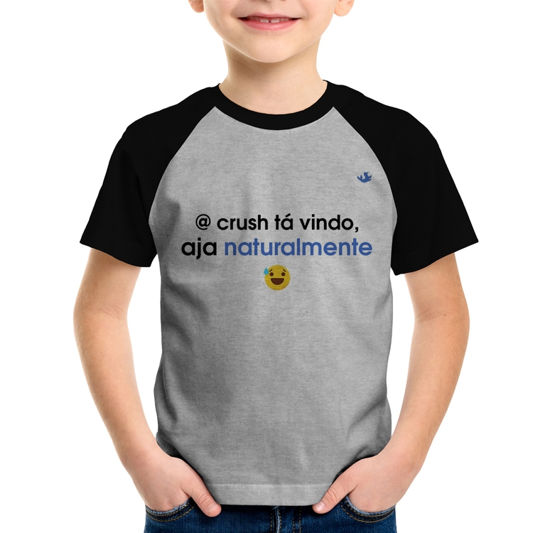 Camiseta Raglan Infantil @ crush tá vindo, aja naturalmente - Cinza/Preto