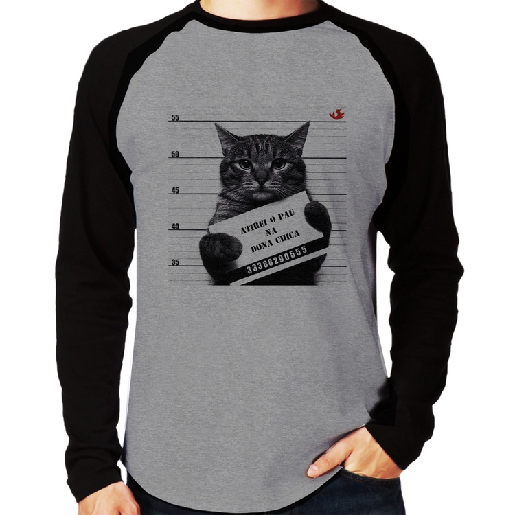 Camiseta Raglan Atirei o pau na Dona Chica Manga Longa - Cinza/Preto