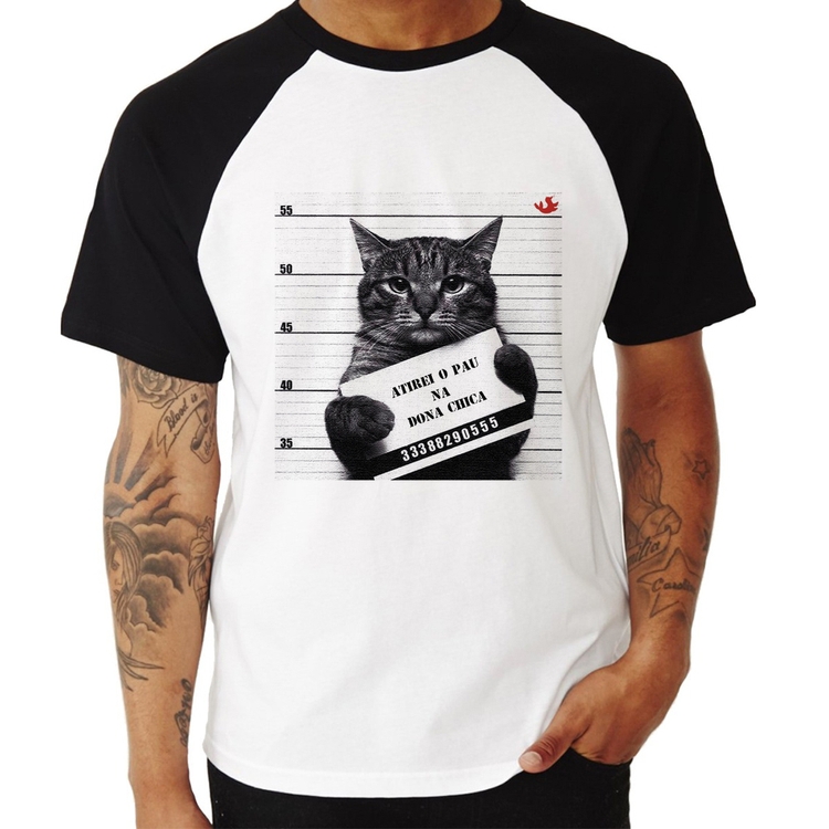 Camiseta Raglan Atirei o pau na Dona Chica