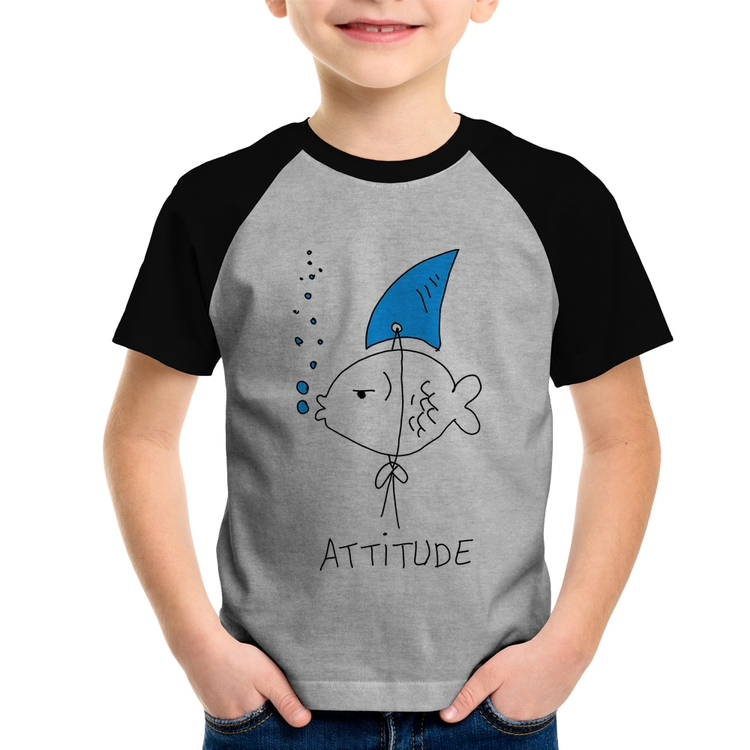 Camiseta Raglan Infantil Atitude Peixe Tubarão - Cinza/Preto