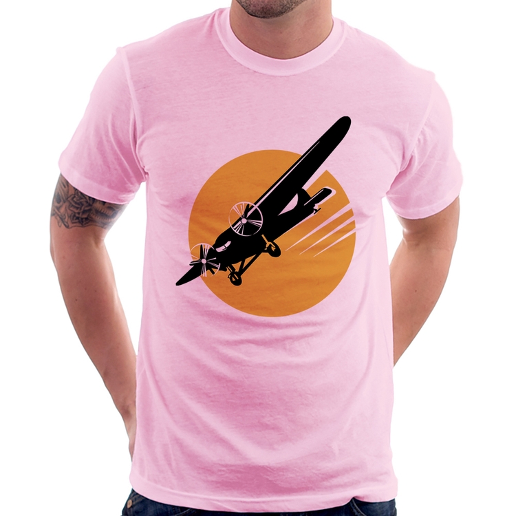 Camiseta Avião Bimotor - Rosa Bebê