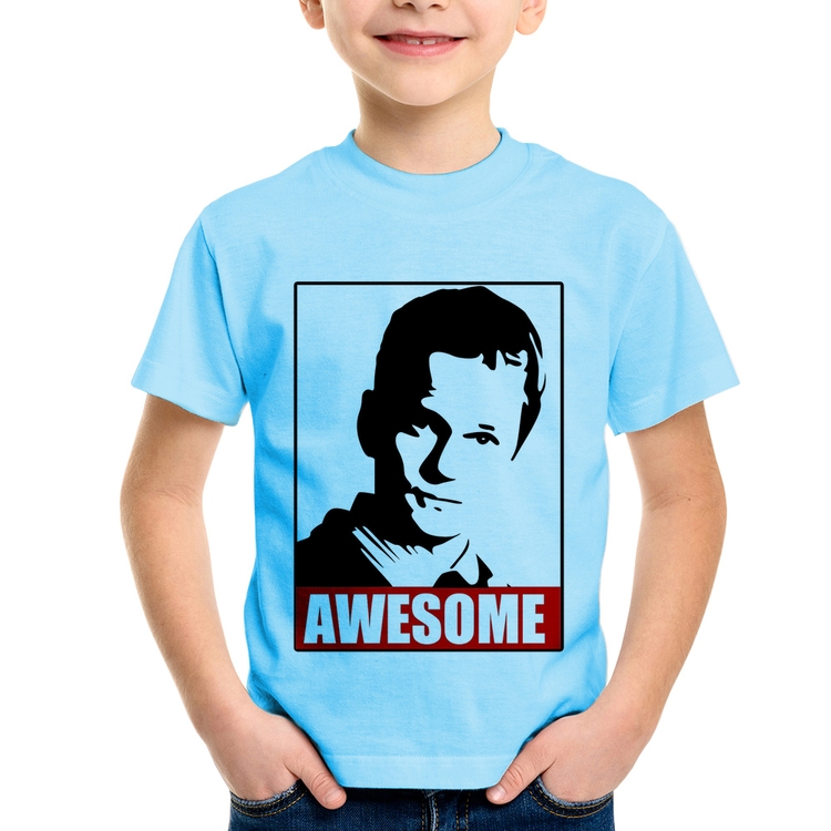 Camiseta Infantil Awesome Barney Stinson - Azul Bebê