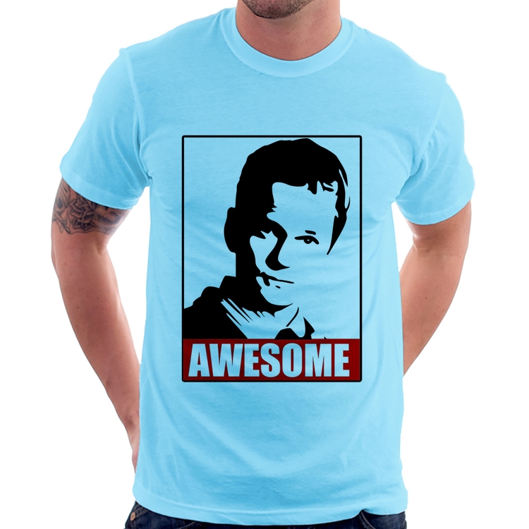 Camiseta Awesome Barney Stinson - Azul Bebê