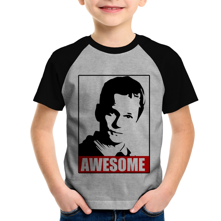 Camiseta Raglan Infantil Awesome Barney Stinson - Cinza/Preto