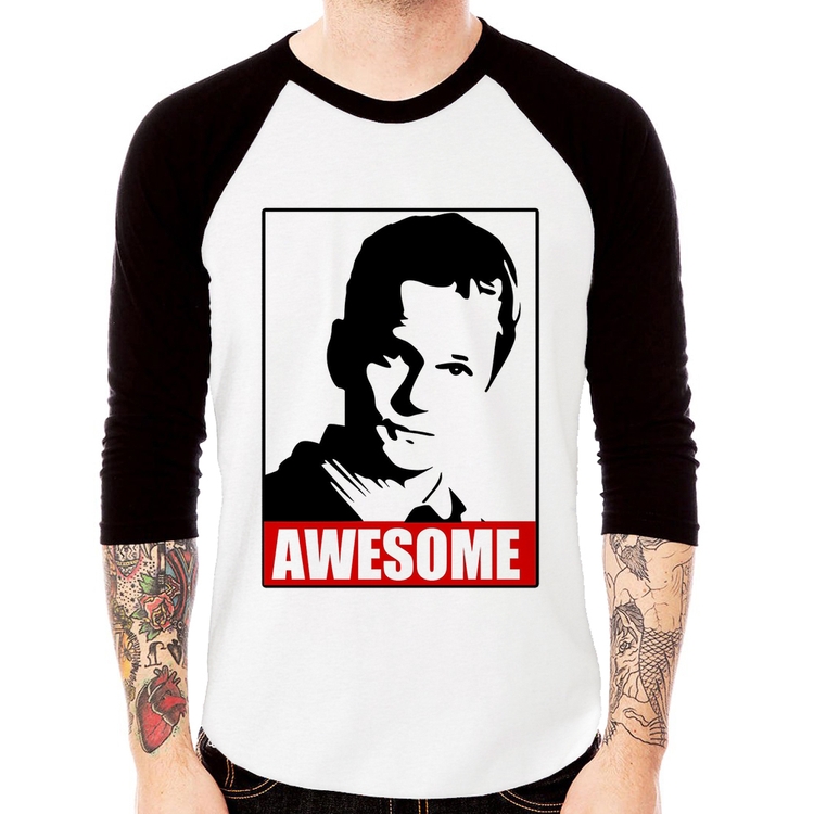 Camiseta Raglan Awesome Barney Stinson Manga 3/4
