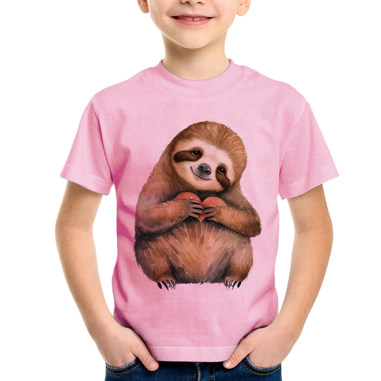 Camiseta Infantil Bicho Preguiça Coração - Rosa Bebê