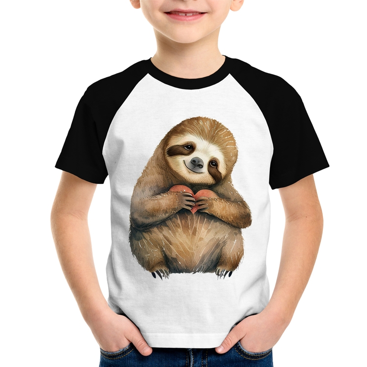 Camiseta Raglan Infantil Bicho Preguiça Coração