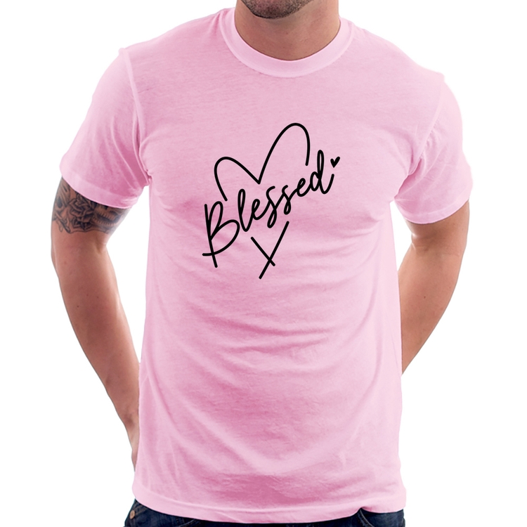 Camiseta Blessed Heart - Rosa Bebê