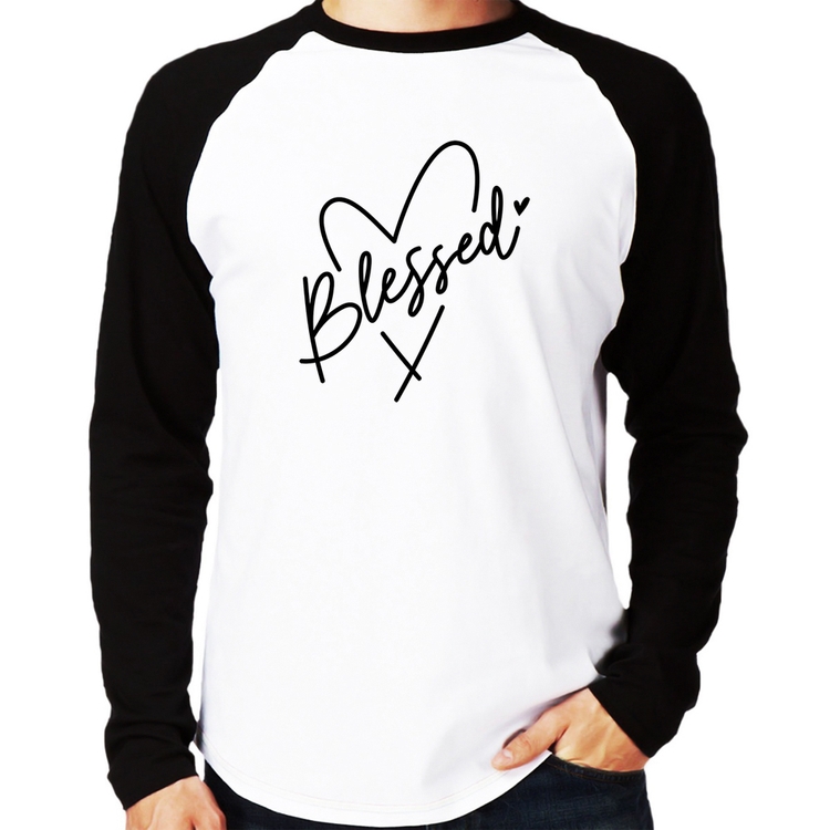 Camiseta Raglan Blessed Heart Manga Longa