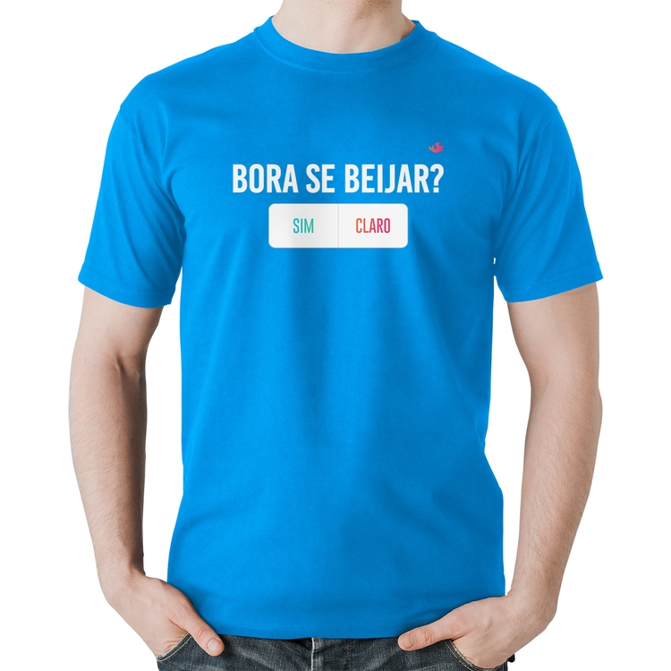 Camiseta Algodão Bora se beijar? Sim ou Claro - Azul