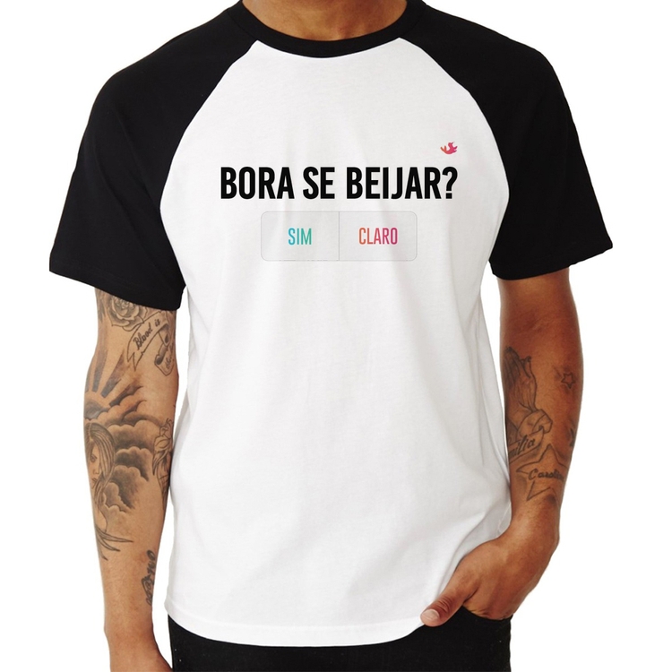 Camiseta Raglan Bora se beijar? Sim ou Claro