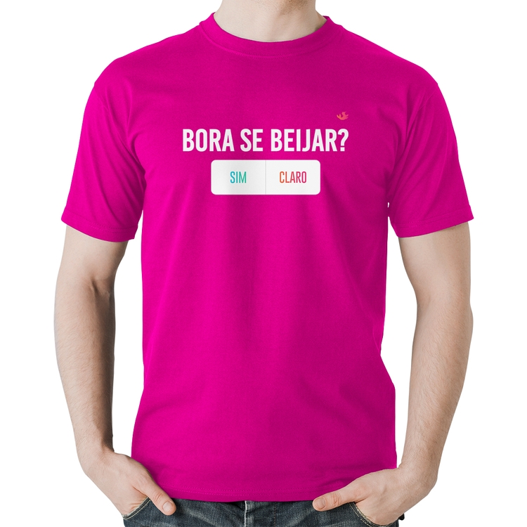 Camiseta Algodão Bora se beijar? Sim ou Claro - Rosa