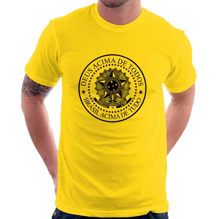 Camiseta Brasil Acima de Tudo Deus Acima de Todos - Amarela