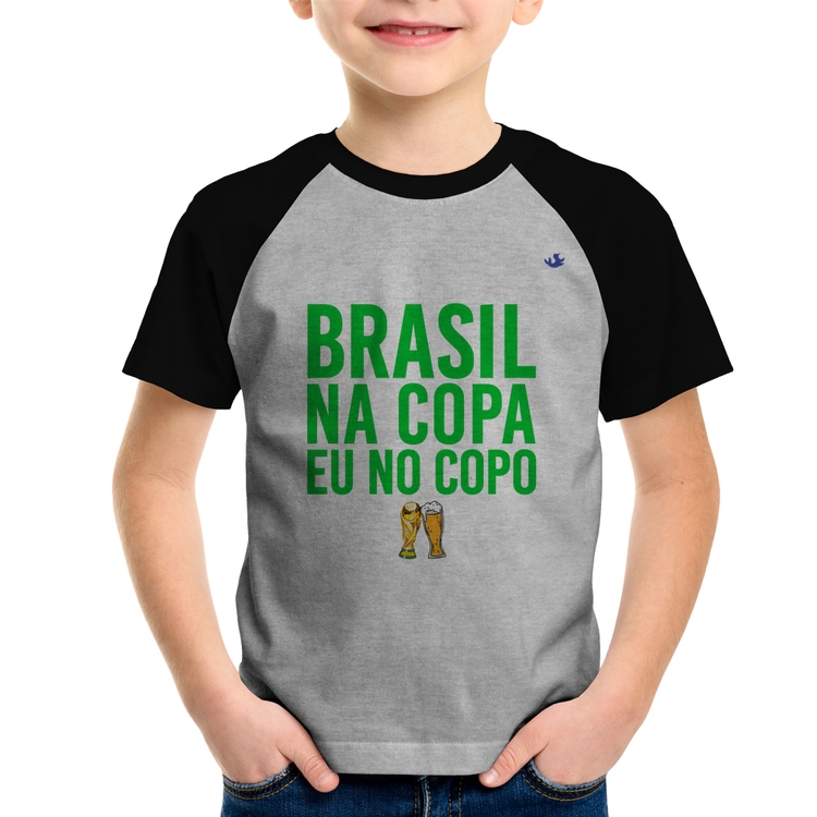 Camiseta Raglan Infantil Brasil na Copa eu no copo - Cinza/Preto