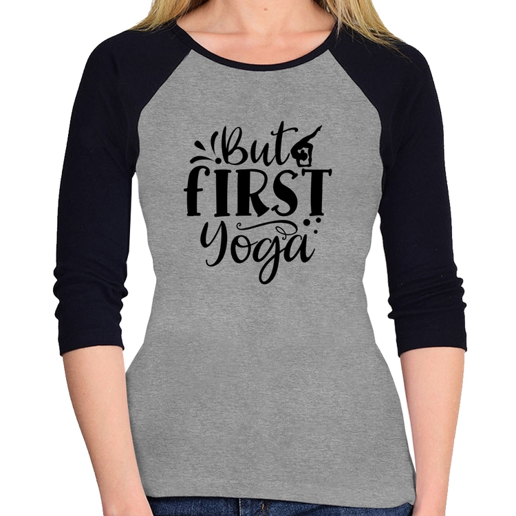 Baby Look Raglan But First Yoga Manga 3/4 - Cinza/Preto