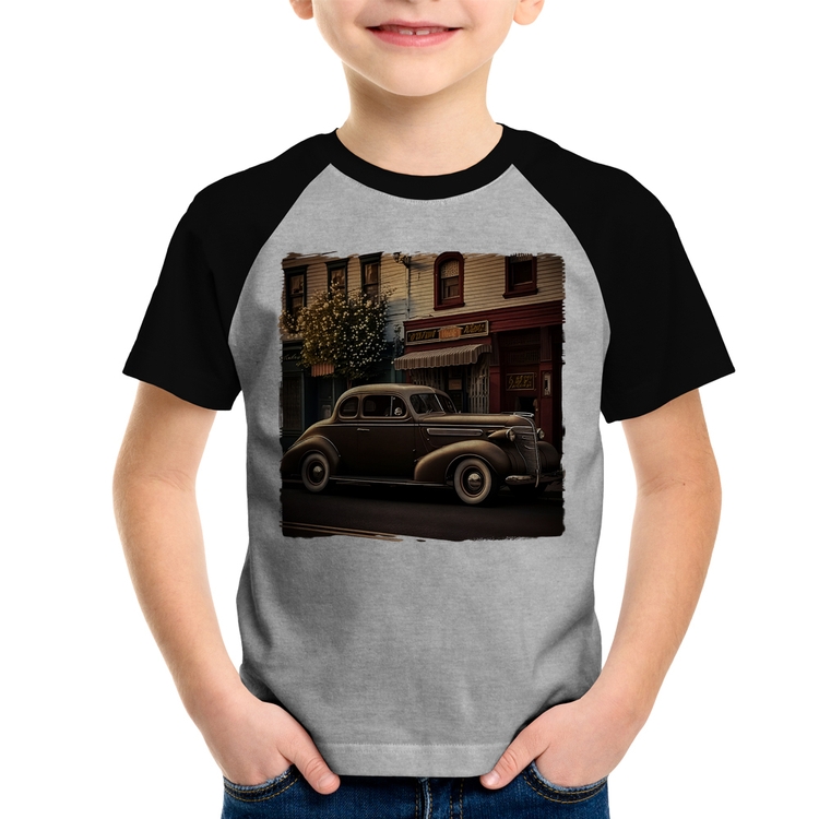 Camiseta Raglan Infantil Carro antigo na cidade - Cinza/Preto