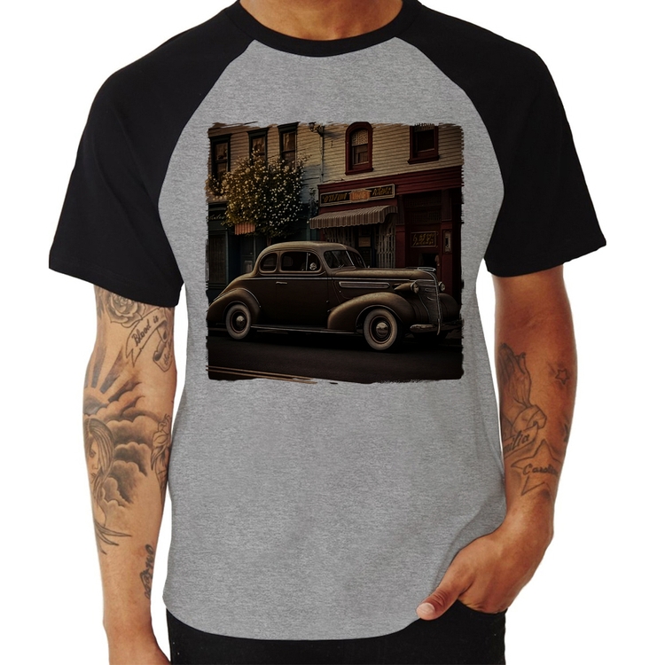 Camiseta Raglan Carro antigo na cidade - Cinza/Preto